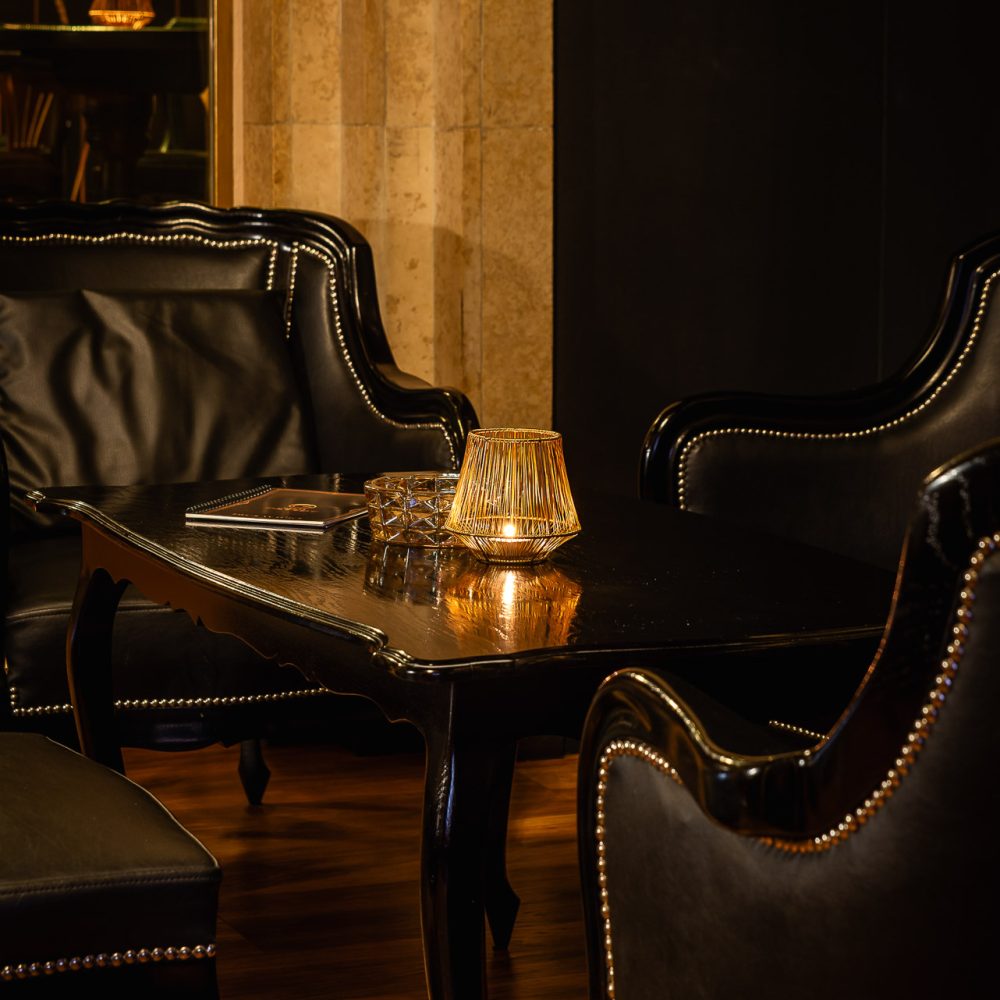 cigar room 3